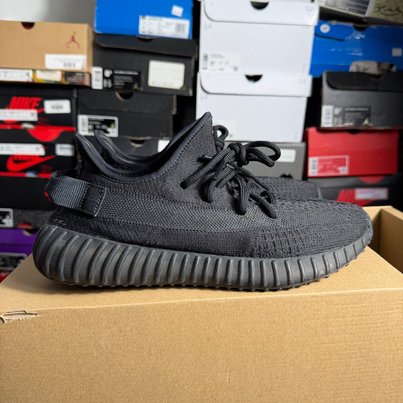 adidas Yeezy Boost 350 V2 Onyx (Preowned)