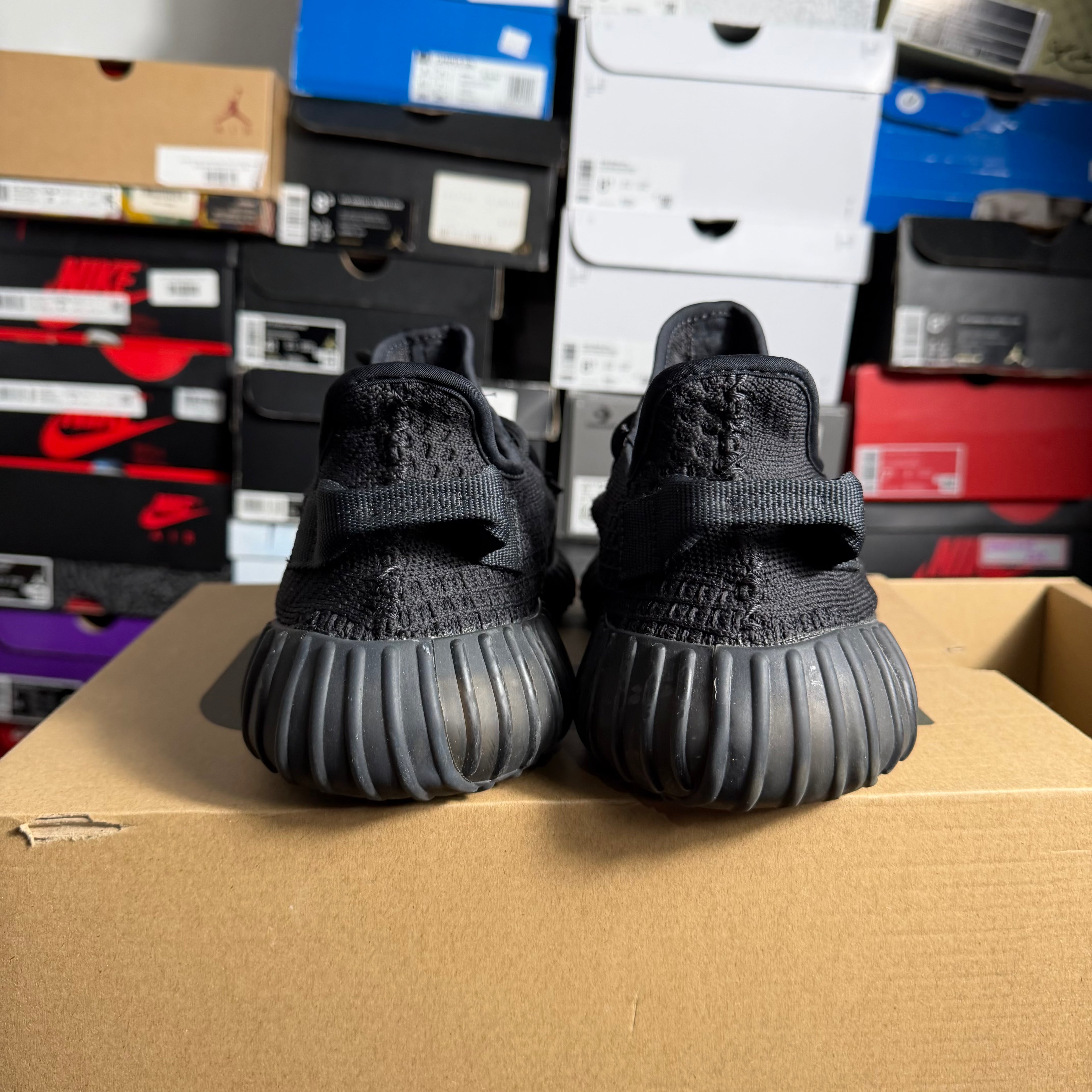 adidas Yeezy Boost 350 V2 Onyx (Preowned)