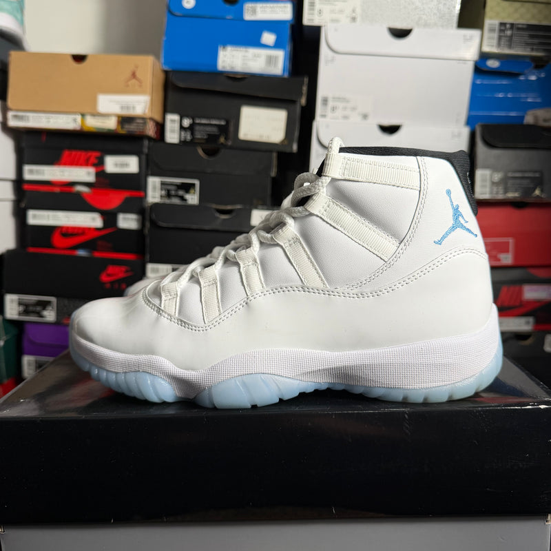 Jordan 11 Retro Legend Blue (2024) (Preowned)