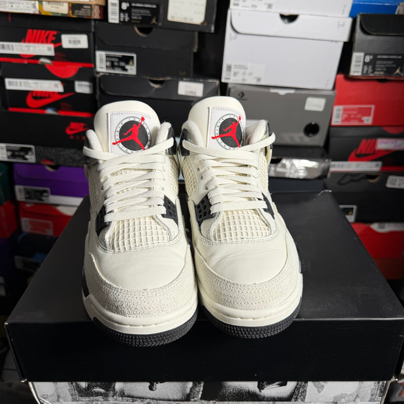 Jordan 4 Retro OG Flight Club (Preowned)