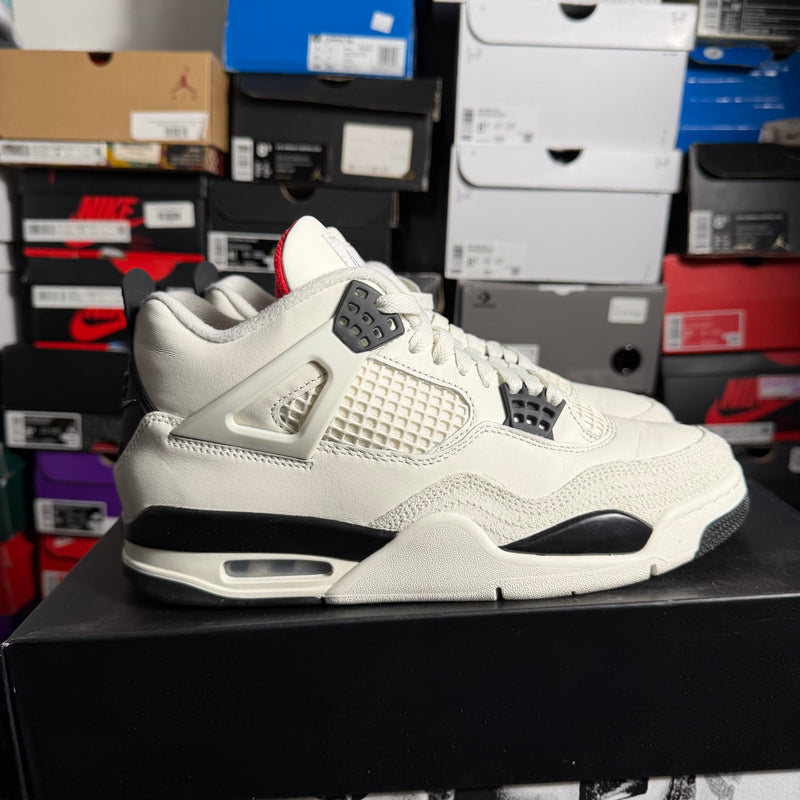 Jordan 4 Retro OG Flight Club (Preowned)