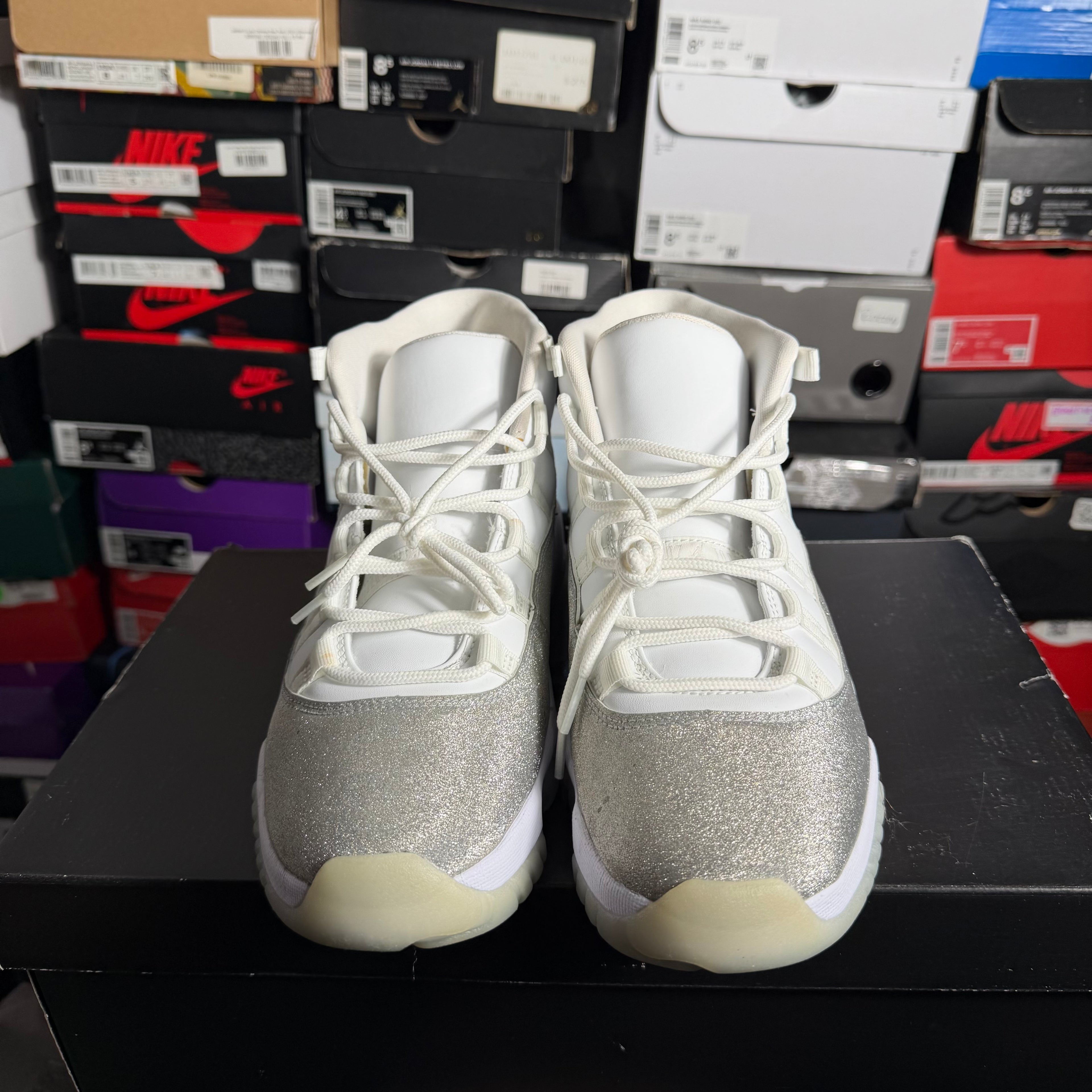 Jordan 11 Retro White Metallic Silver (Preowned)
