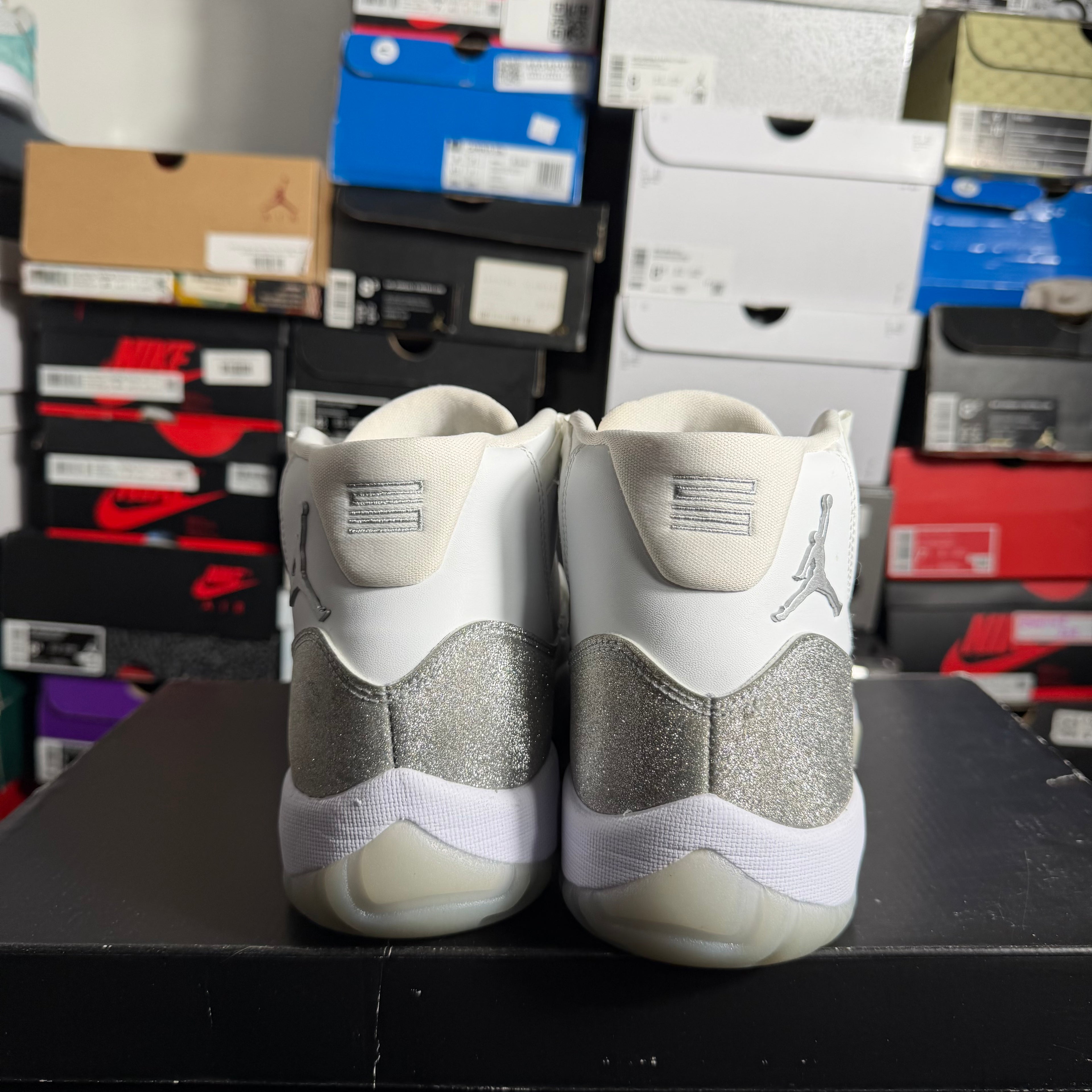 Jordan 11 Retro White Metallic Silver (Preowned)