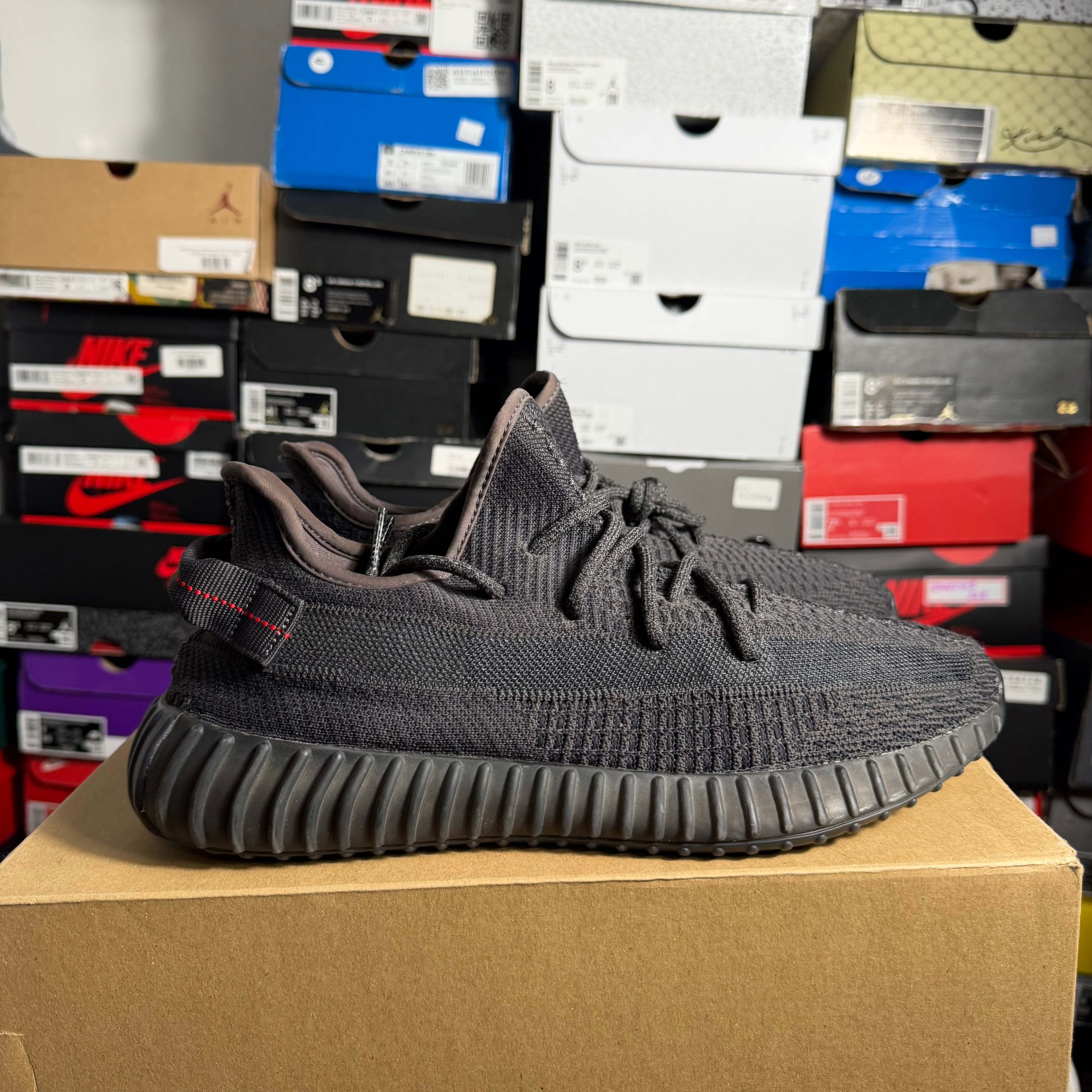 adidas Yeezy Boost 350 V2 Black (Non-Reflective) (Preowned)