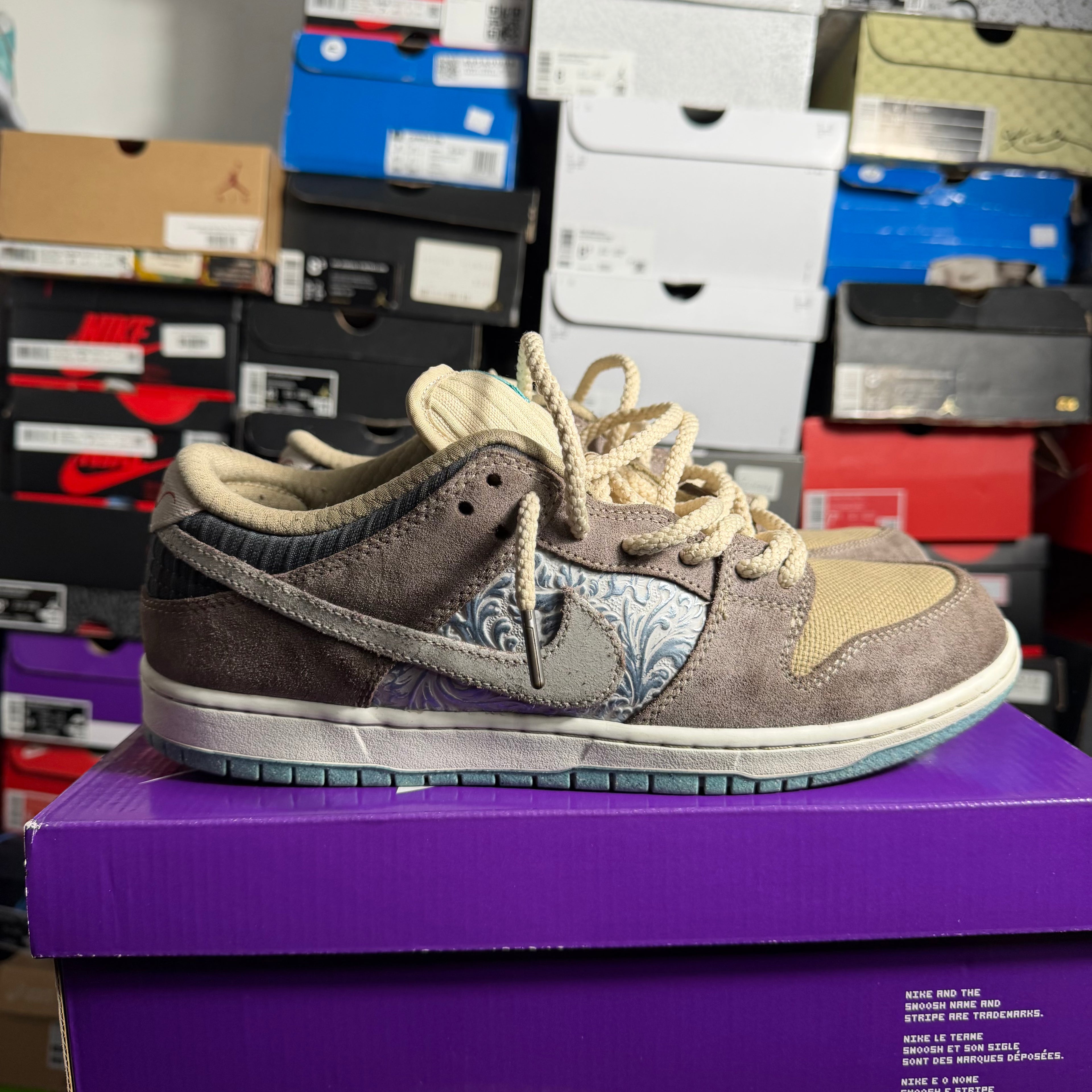 Nike SB Dunk Low Big Money Savings (Preowned)