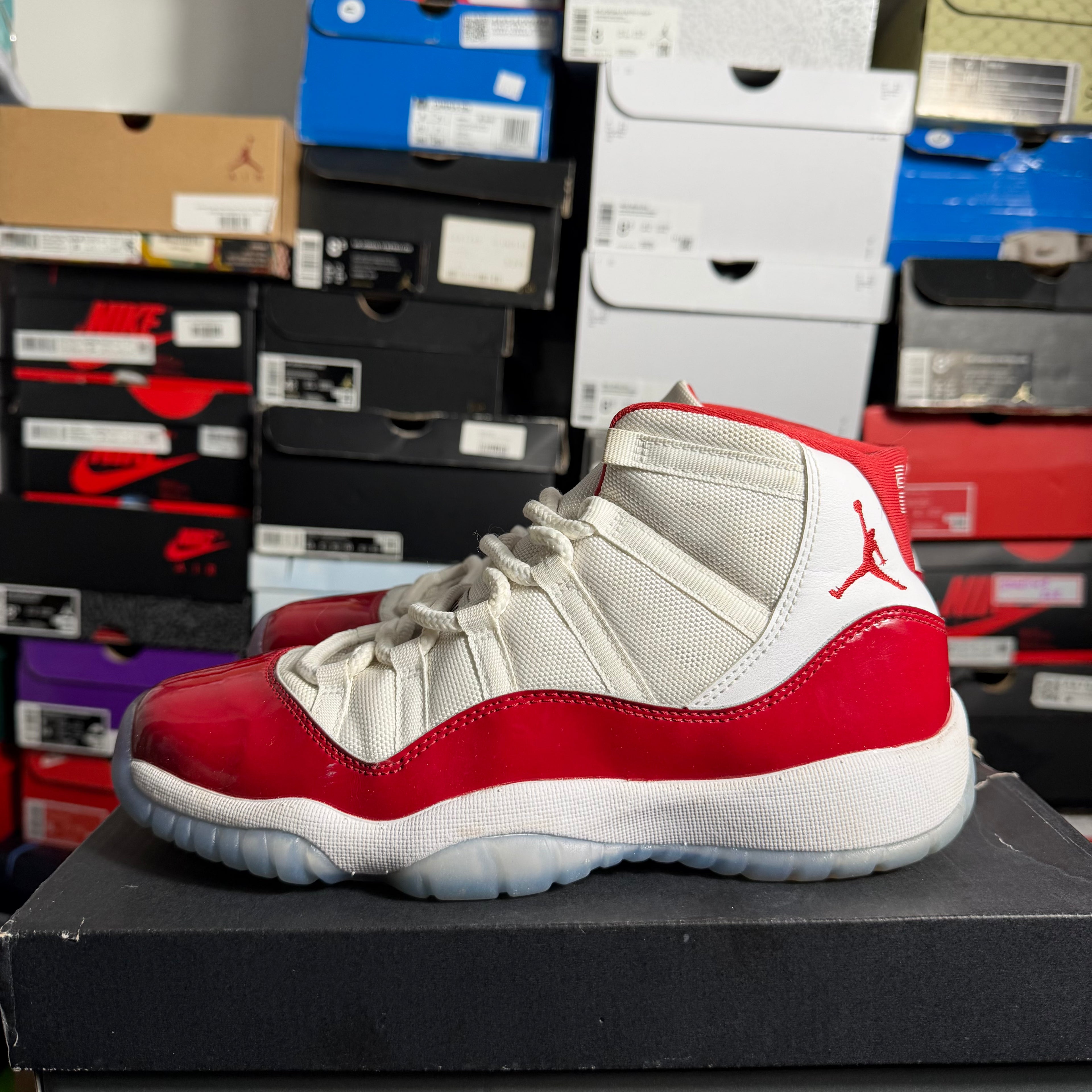 Jordan 11 Retro Cherry (2022) (GS) (Preowned)