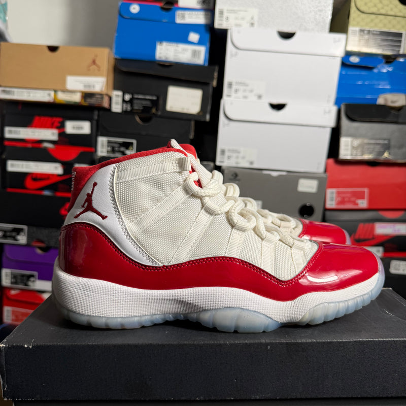 Jordan 11 Retro Cherry (2022) (GS) (Preowned)