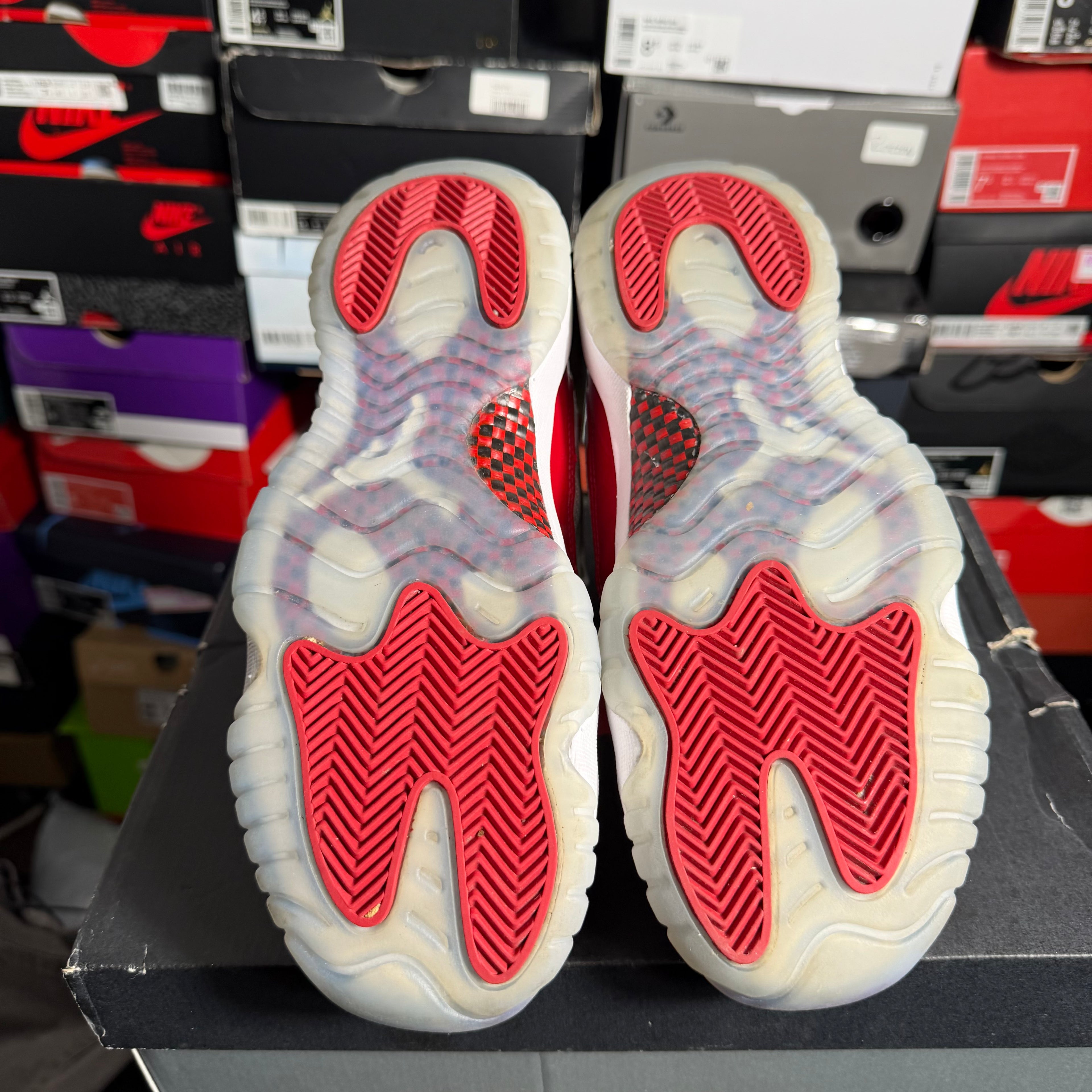 Jordan 11 Retro Cherry (2022) (GS) (Preowned)