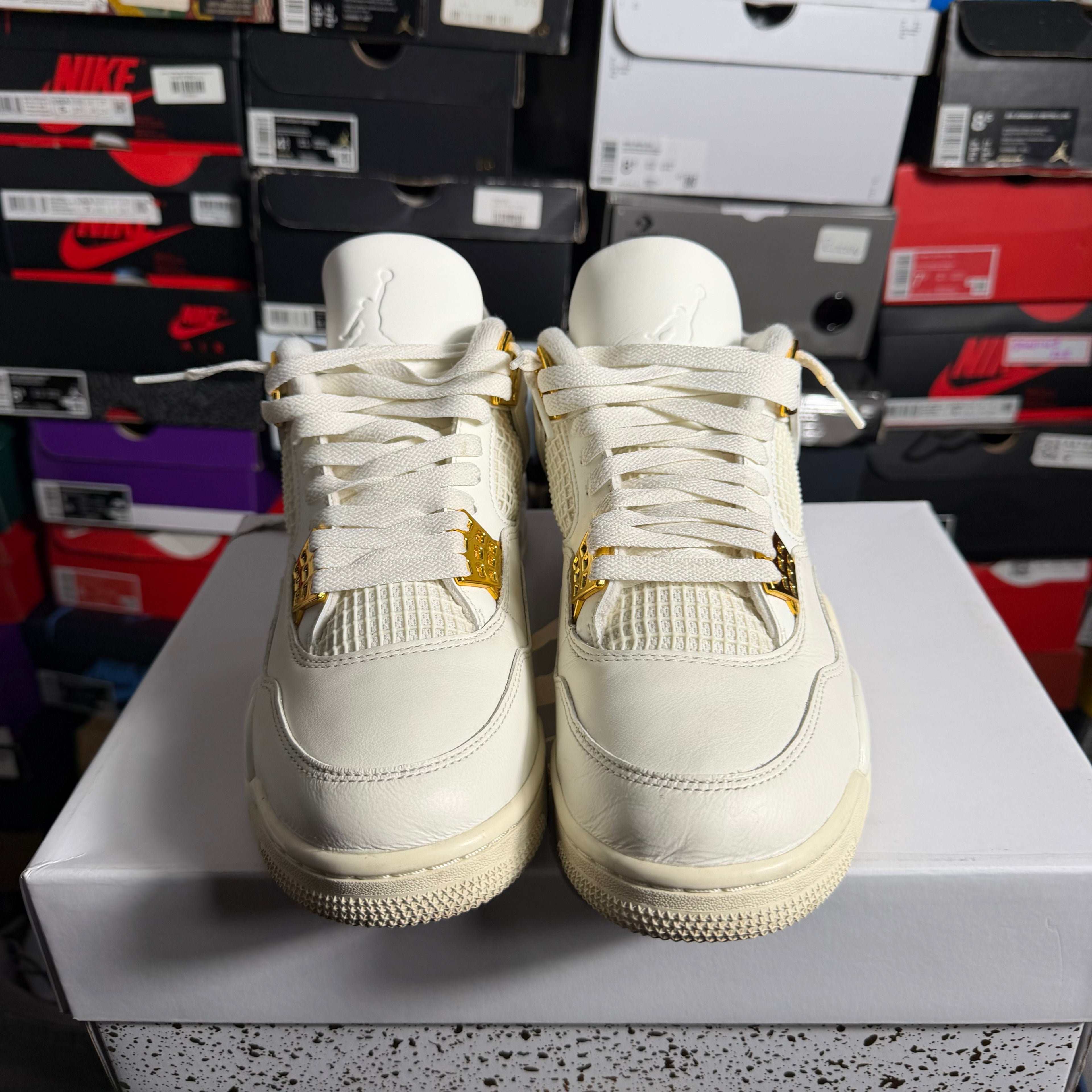 Jordan 4 Retro Metallic Gold (Preowned)