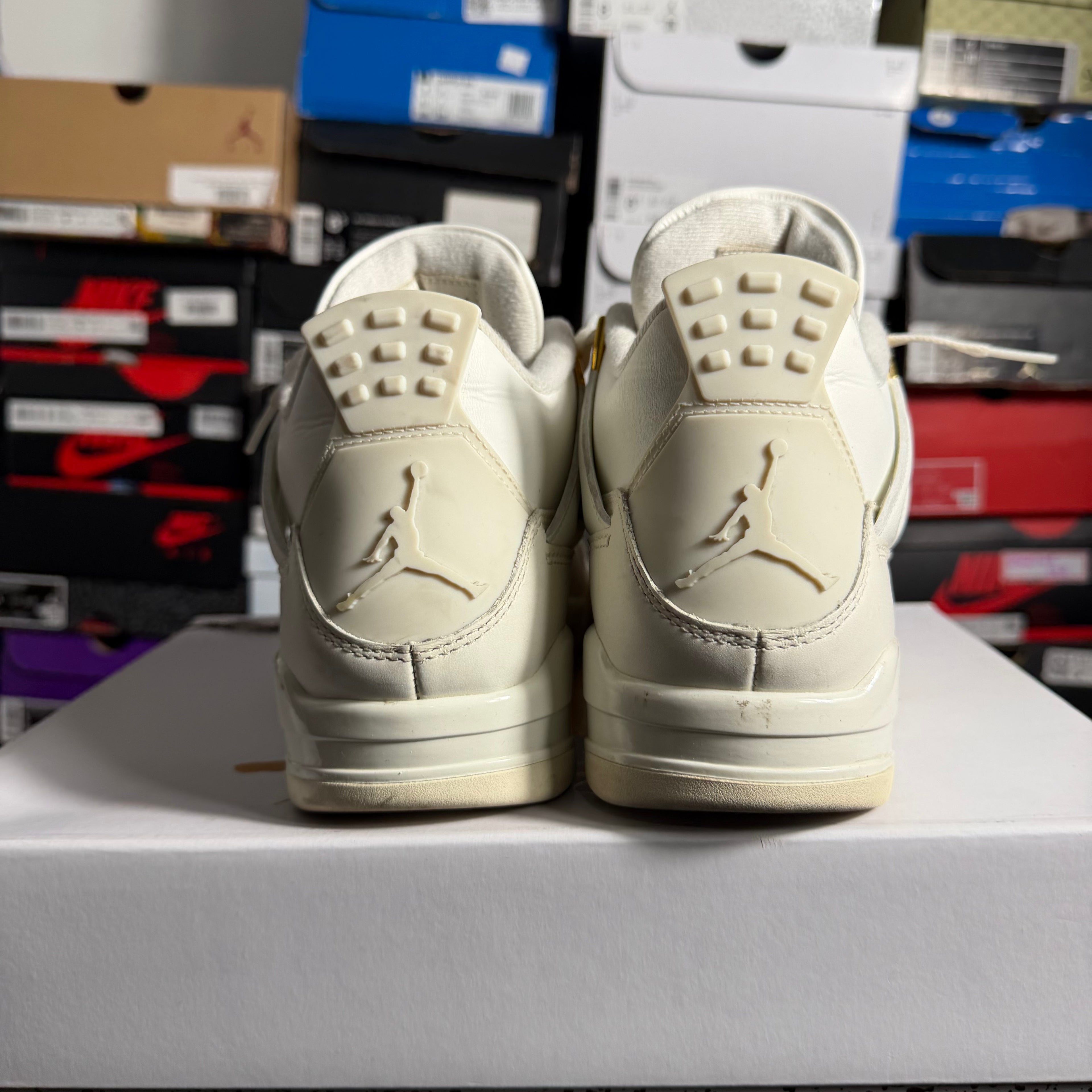 Jordan 4 Retro Metallic Gold (Preowned)