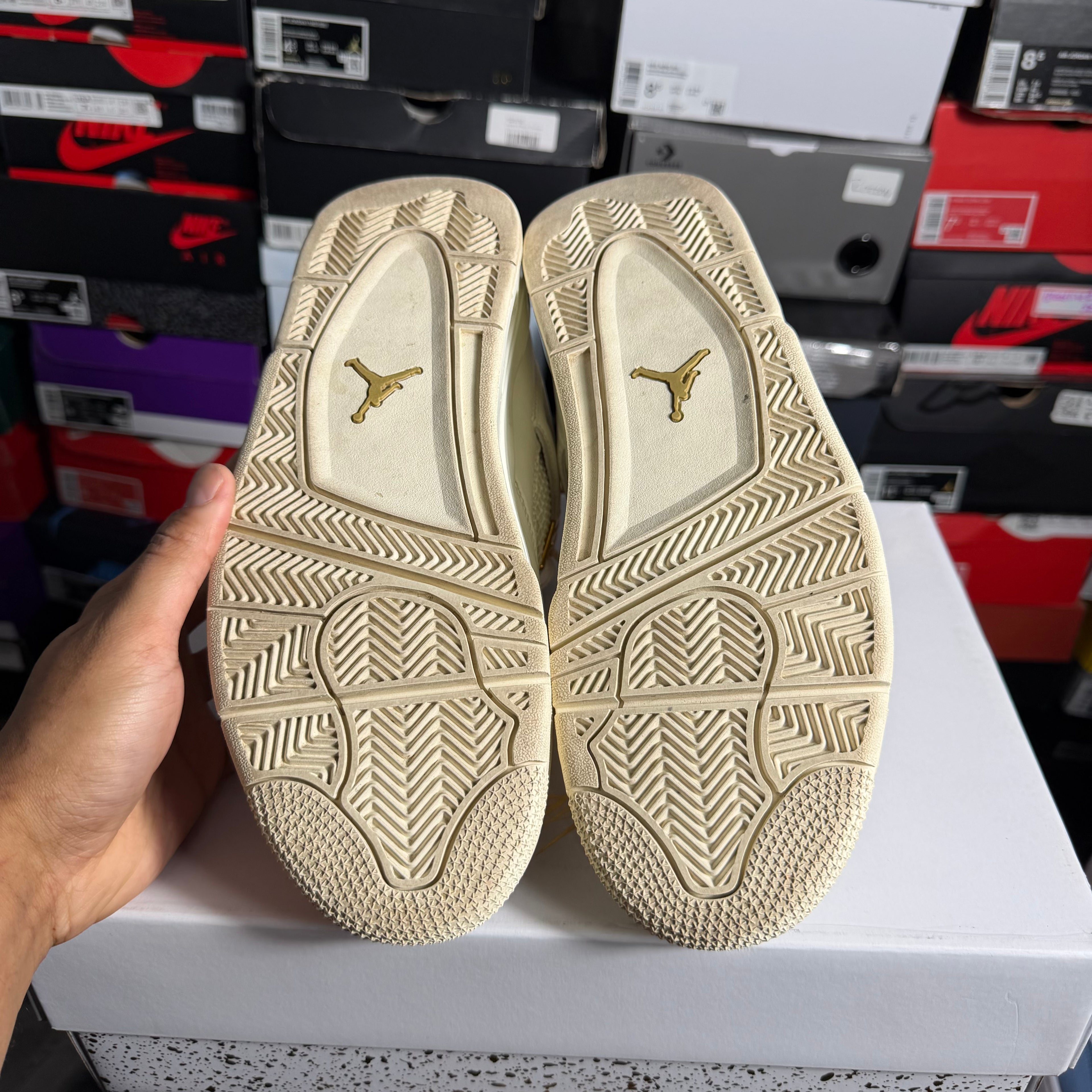 Jordan 4 Retro Metallic Gold (Preowned)