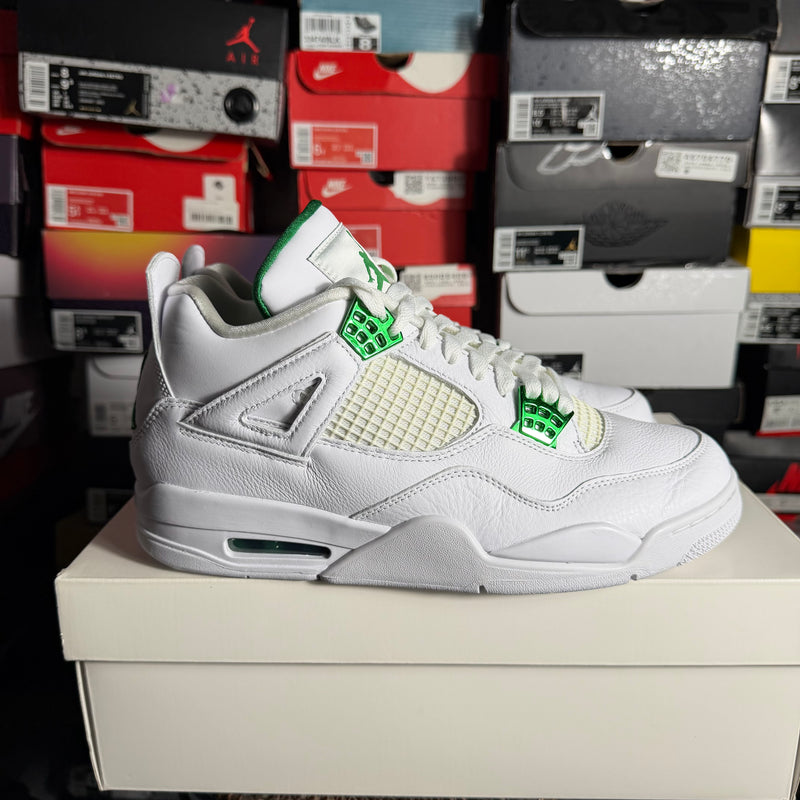 Jordan 4 Retro Metallic Green (Preowned)