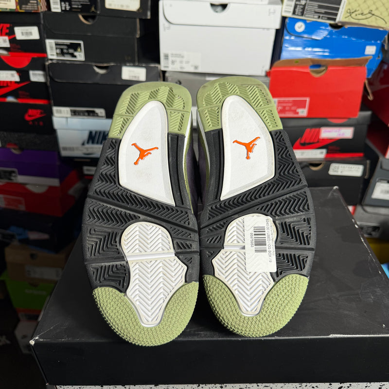 Jordan 4 Retro Canyon Purple (Preowned)