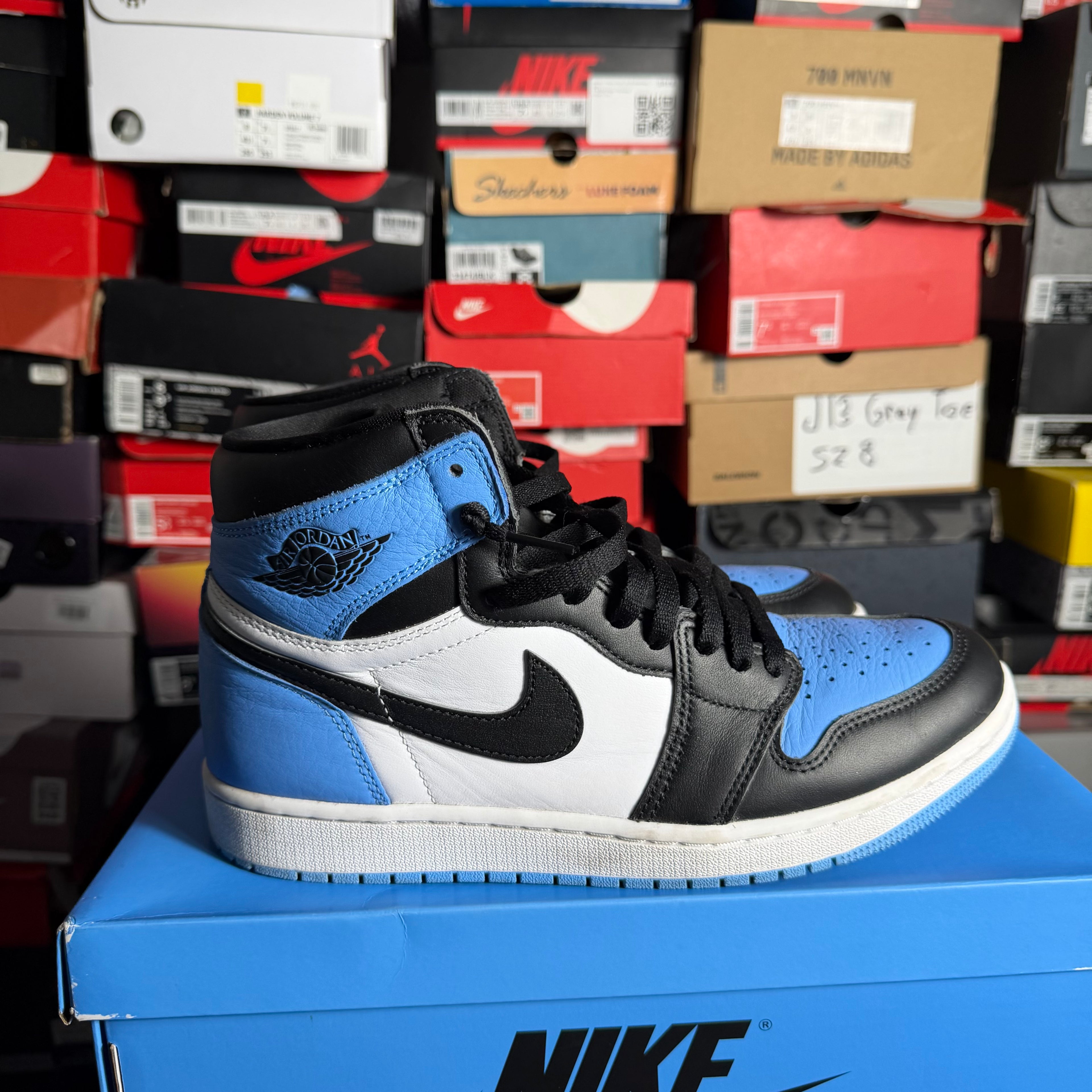 Jordan 1 Retro High OG UNC Toe (Preowned)