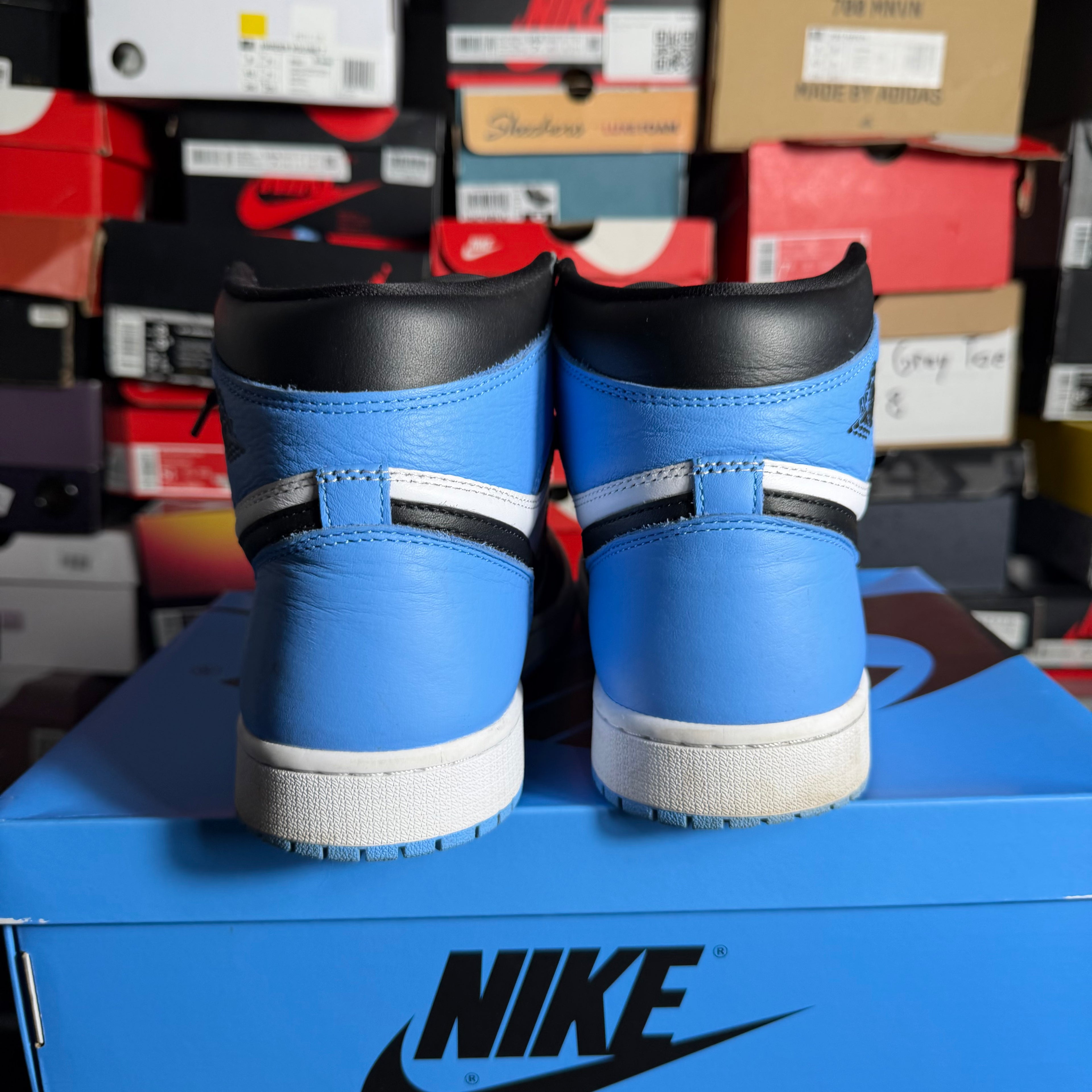 Jordan 1 Retro High OG UNC Toe (Preowned)
