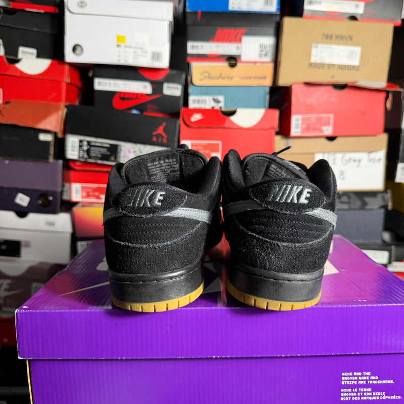 Nike SB Dunk Low IW Black Gum (Preowned)