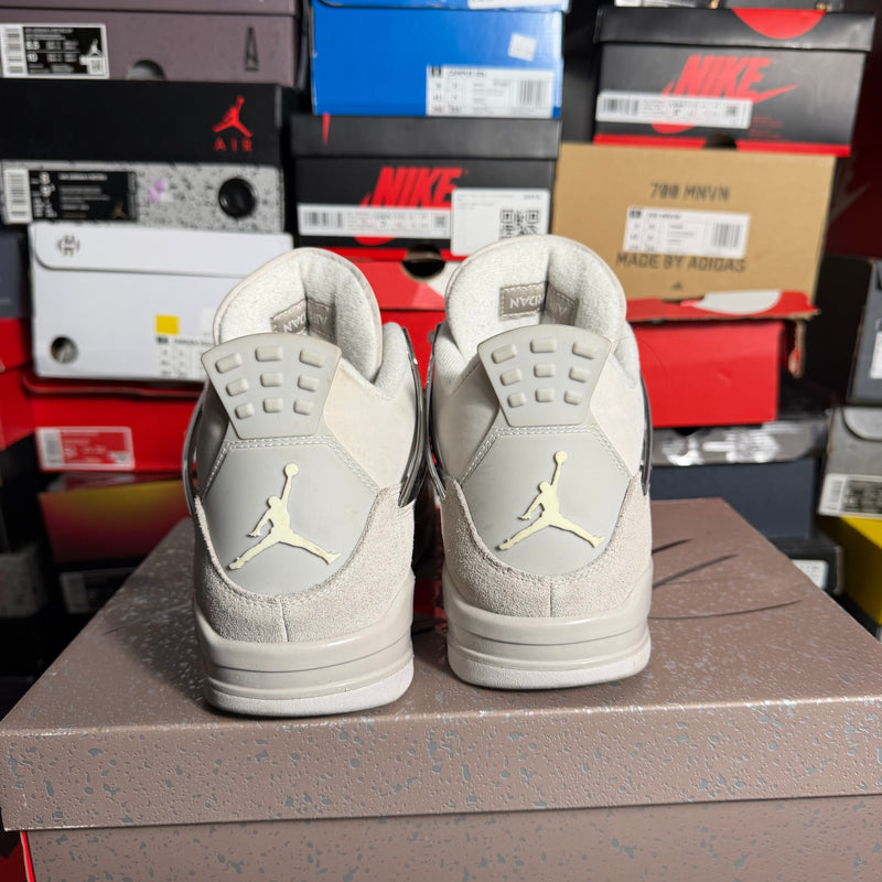 Jordan 4 Retro Frozen Moments (Preowned)