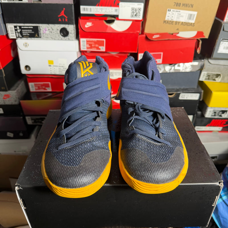 Nike Kyrie 2 Cavs (Preowned)
