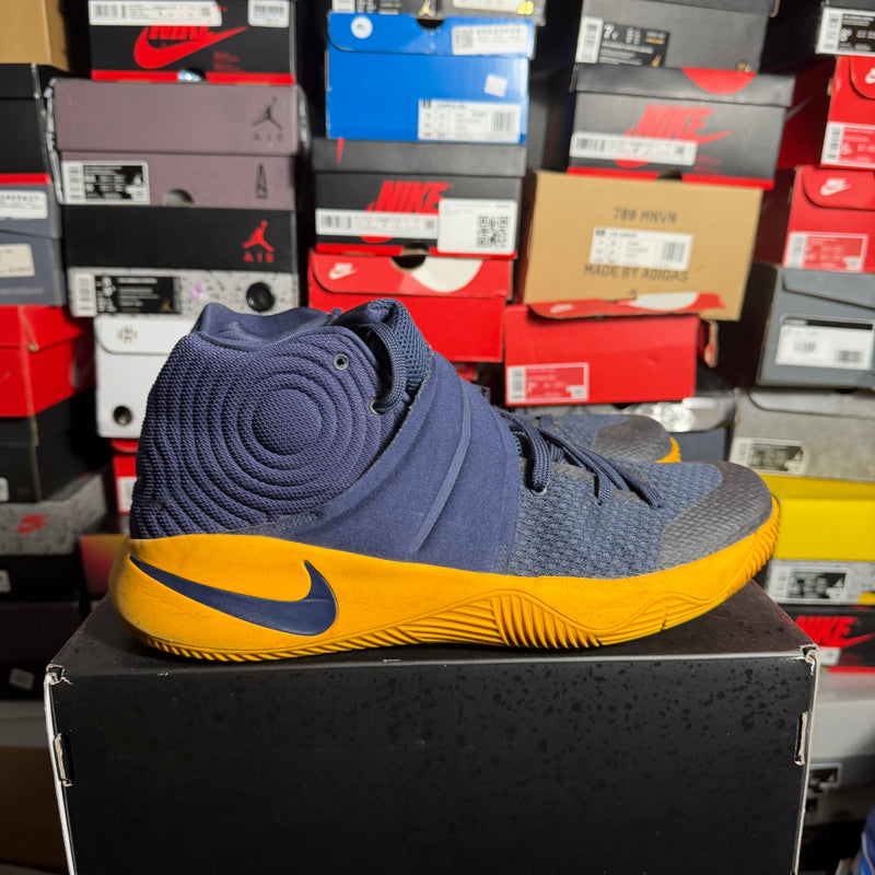 Nike Kyrie 2 Cavs (Preowned)