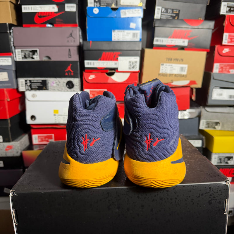 Nike Kyrie 2 Cavs (Preowned)