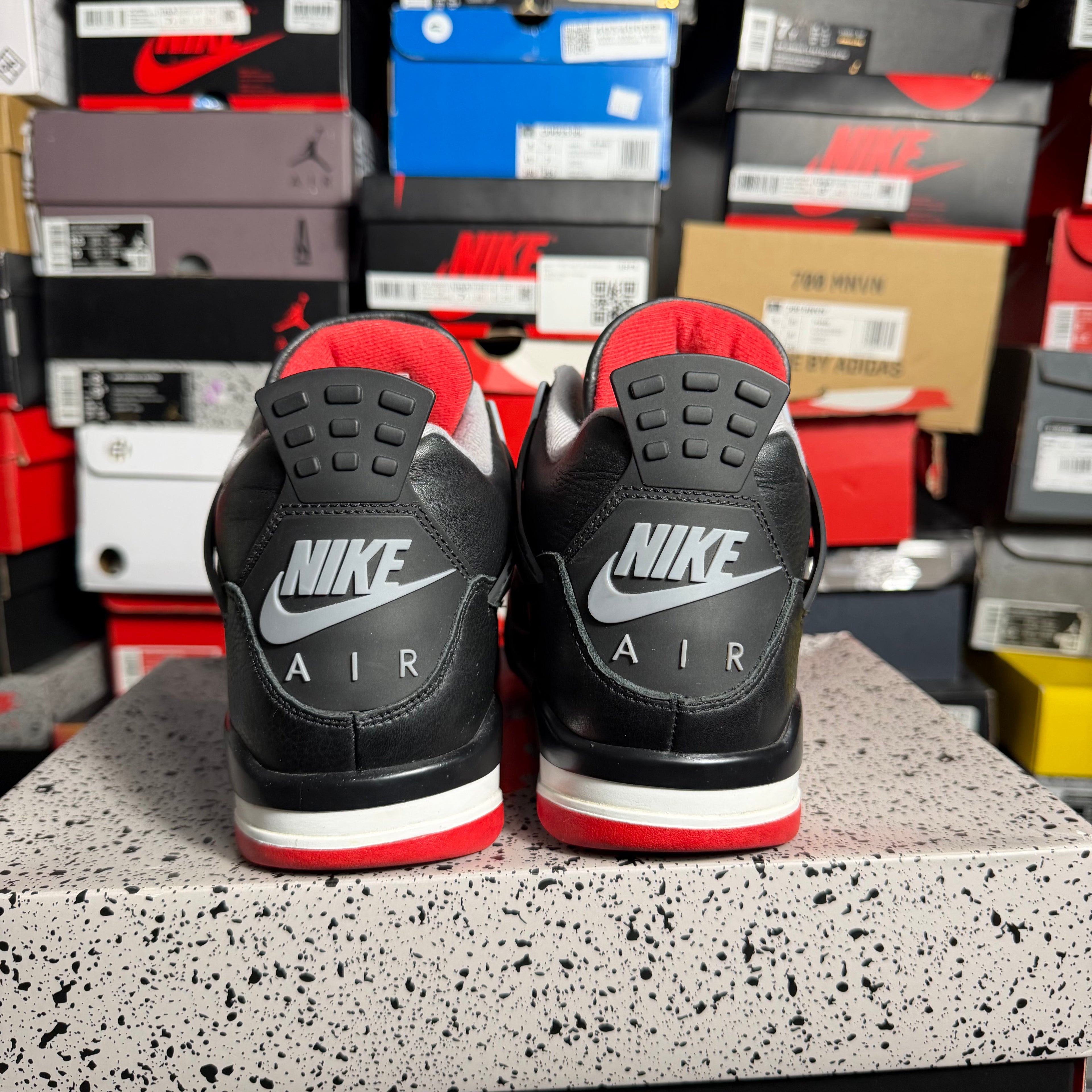 Jordan 4 Retro Bred Reimagined (Preowned)