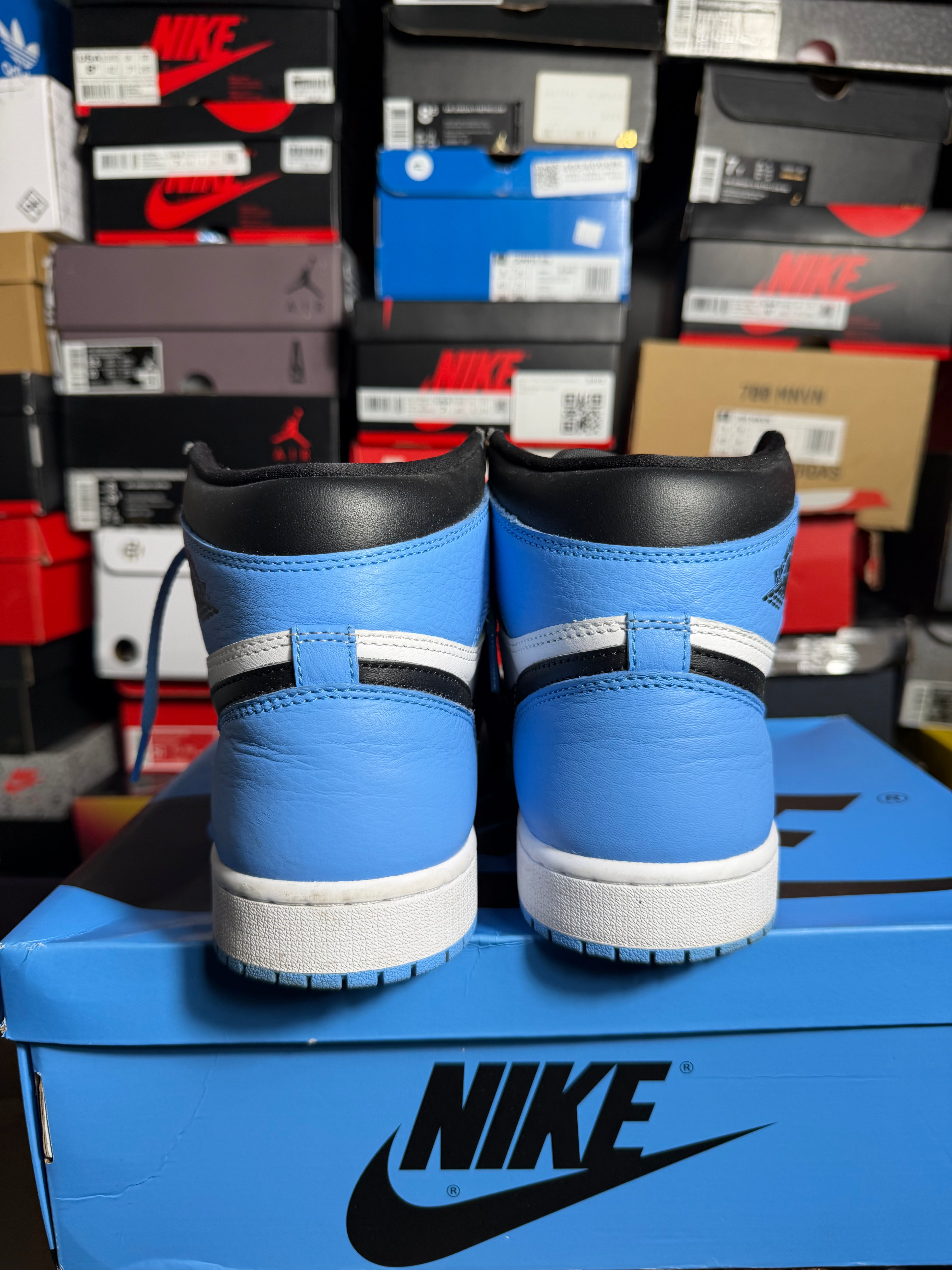 Jordan 1 Retro High OG UNC Toe (Preowned)