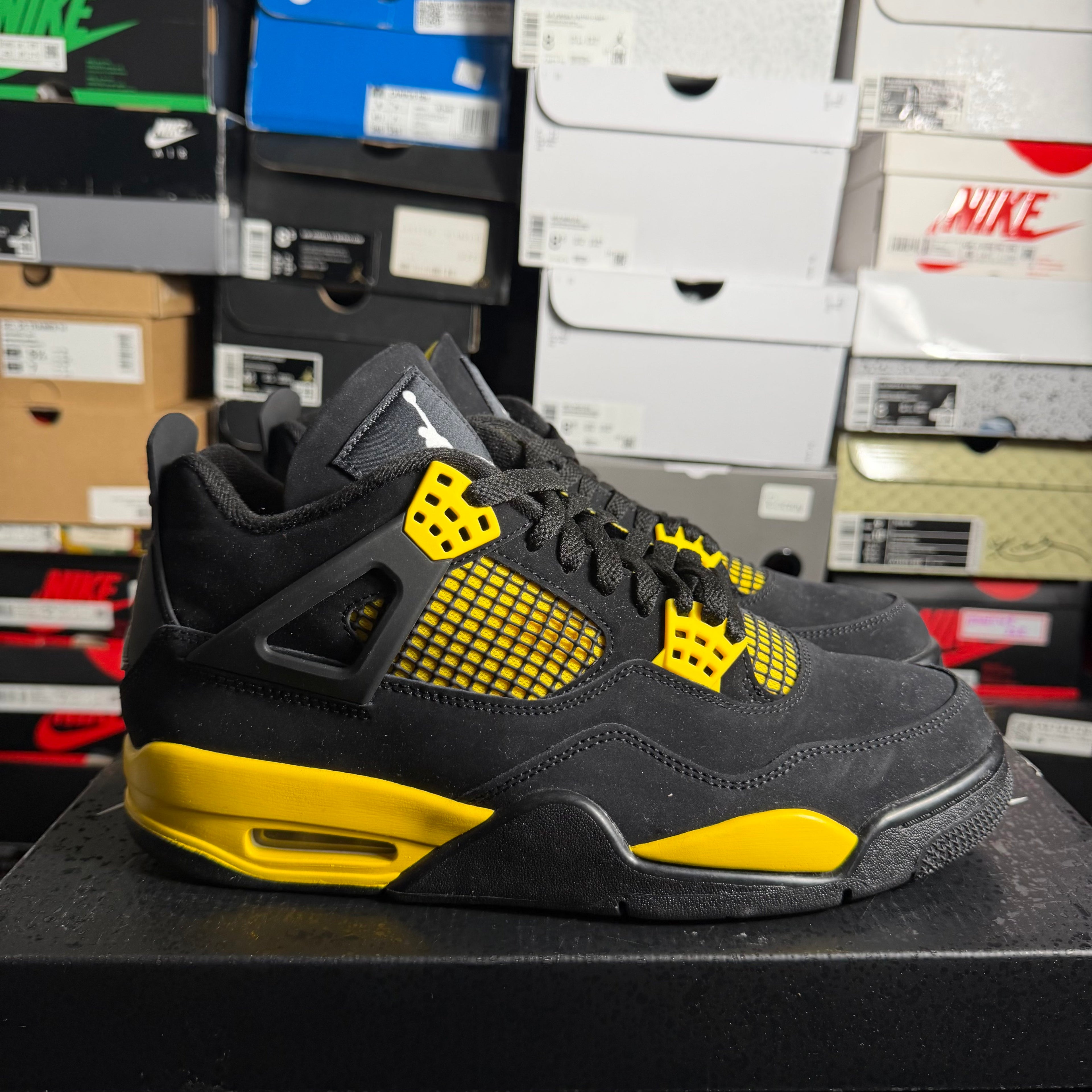Jordan 4 Yellow Thunder Size 9 Mens - Preowned Og All