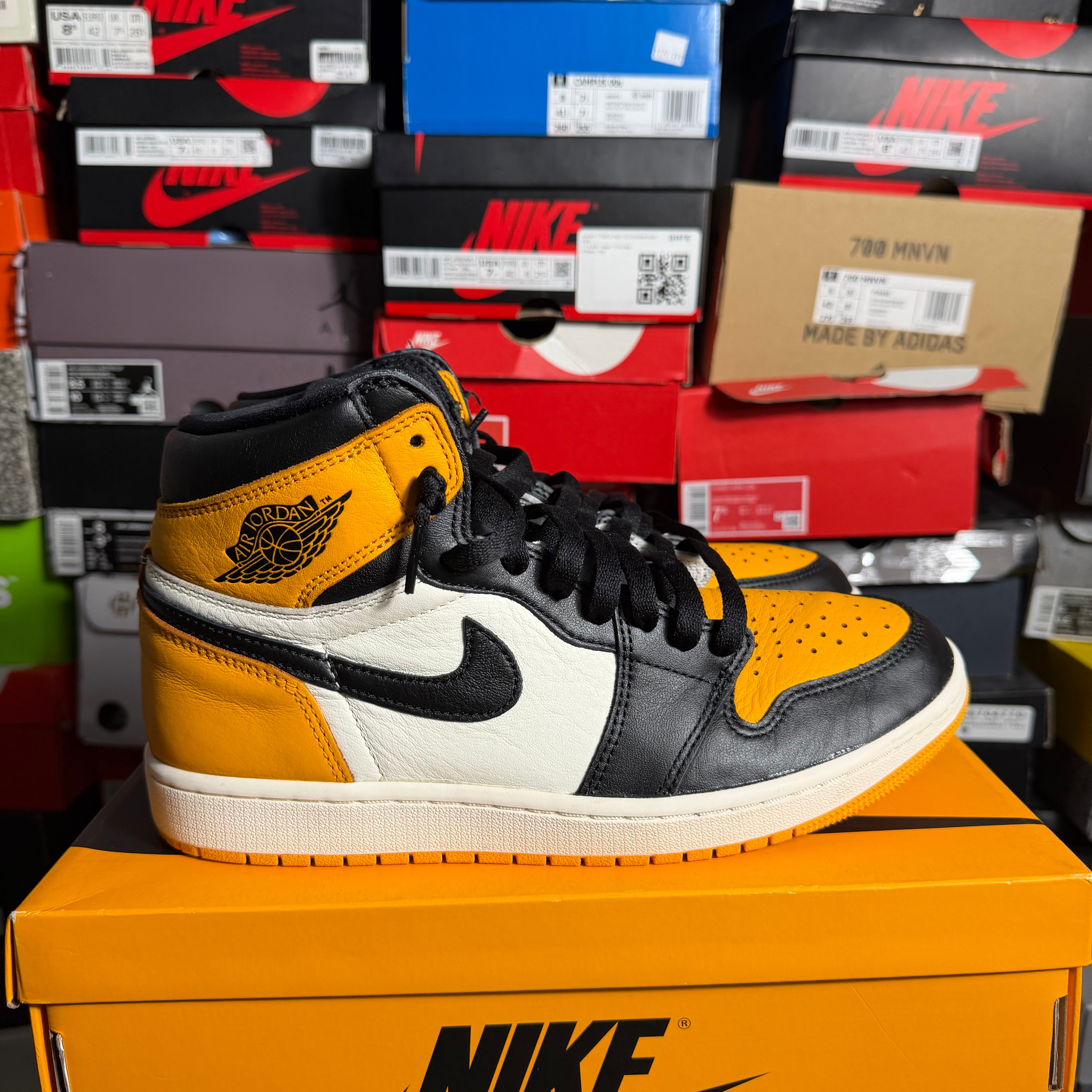 Jordan 1 Retro High OG Taxi (Preowned)