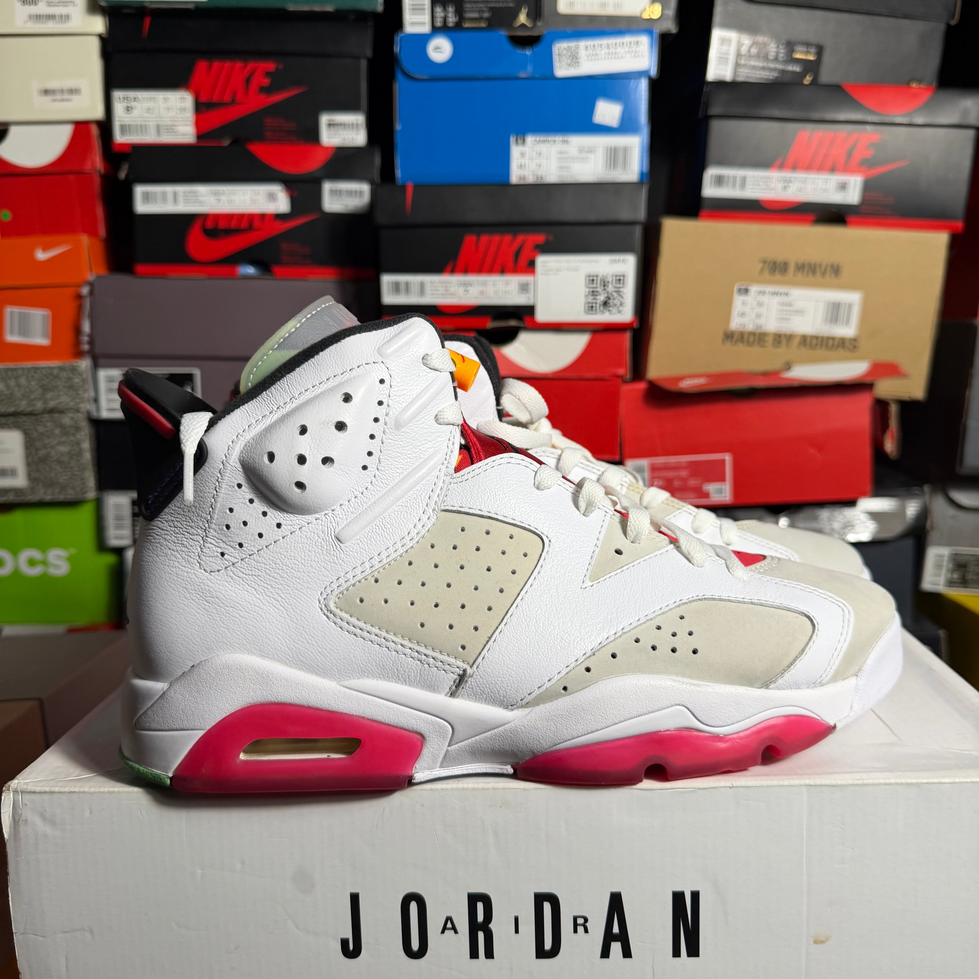 Jordan 6 Retro Hare (Preowned)
