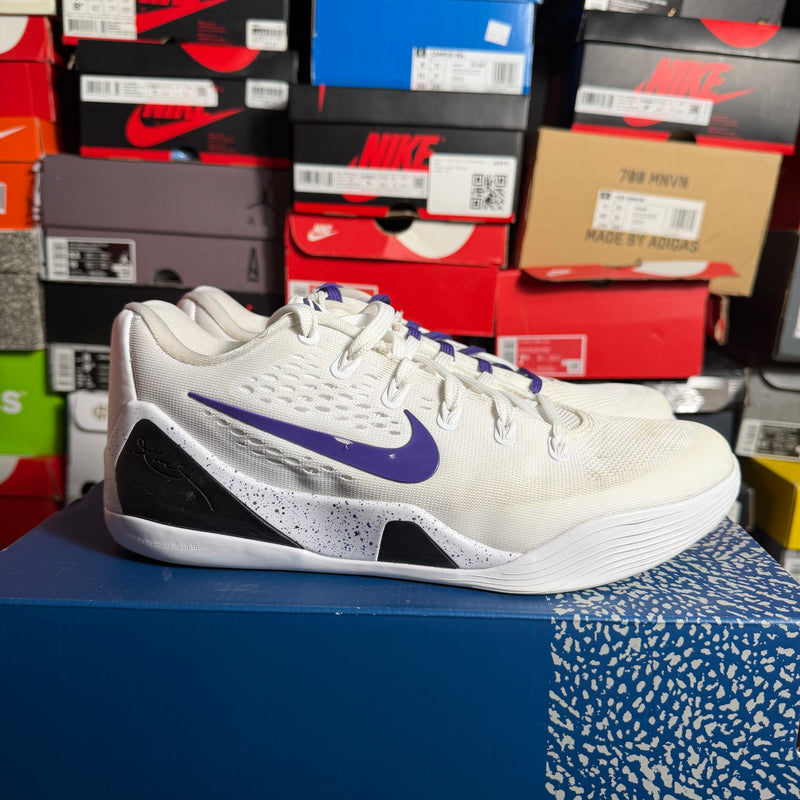 Nike Kobe 9 Elite Low EM Protro White Court Purple (Preowned)