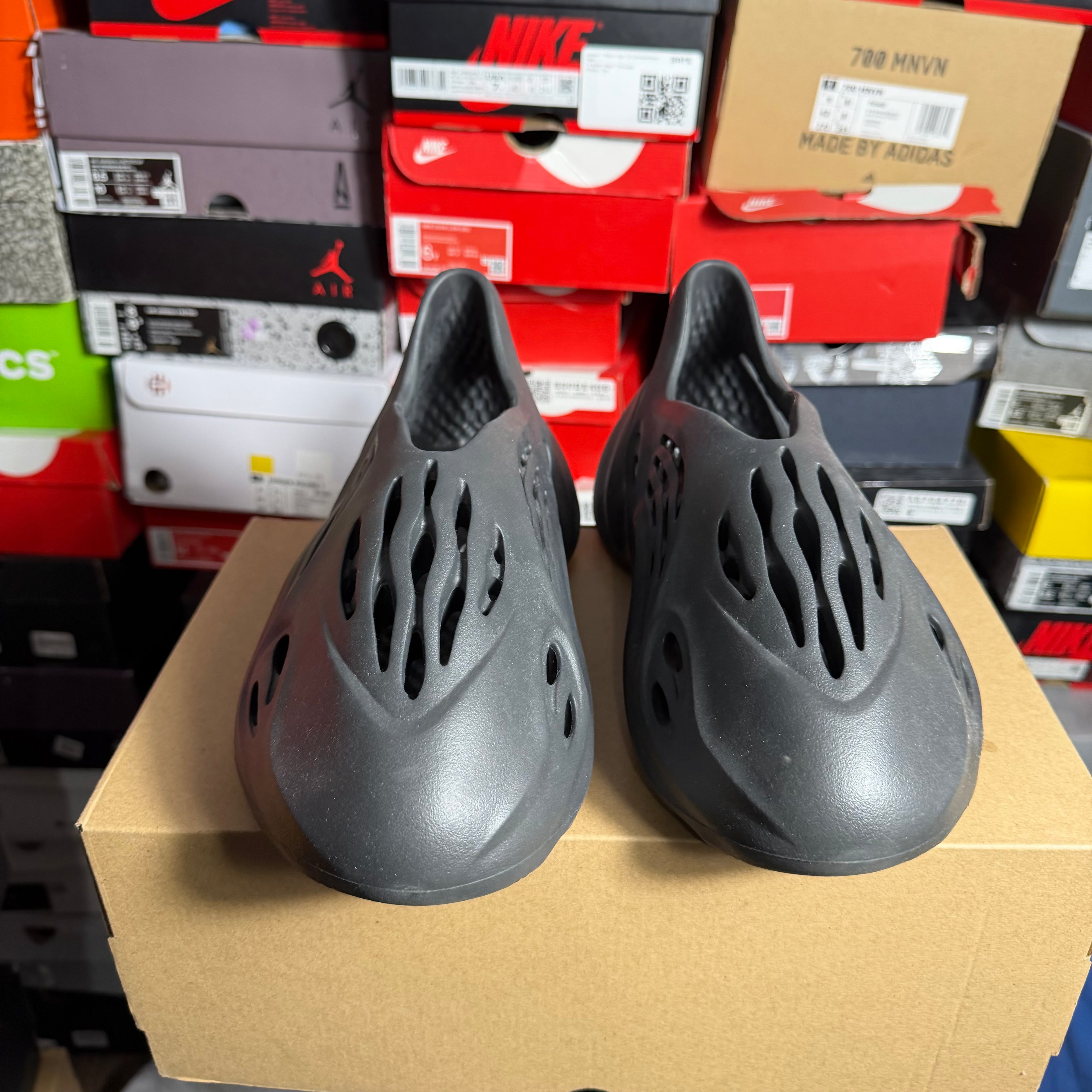 adidas Yeezy Foam RNR Onyx (Preowned)