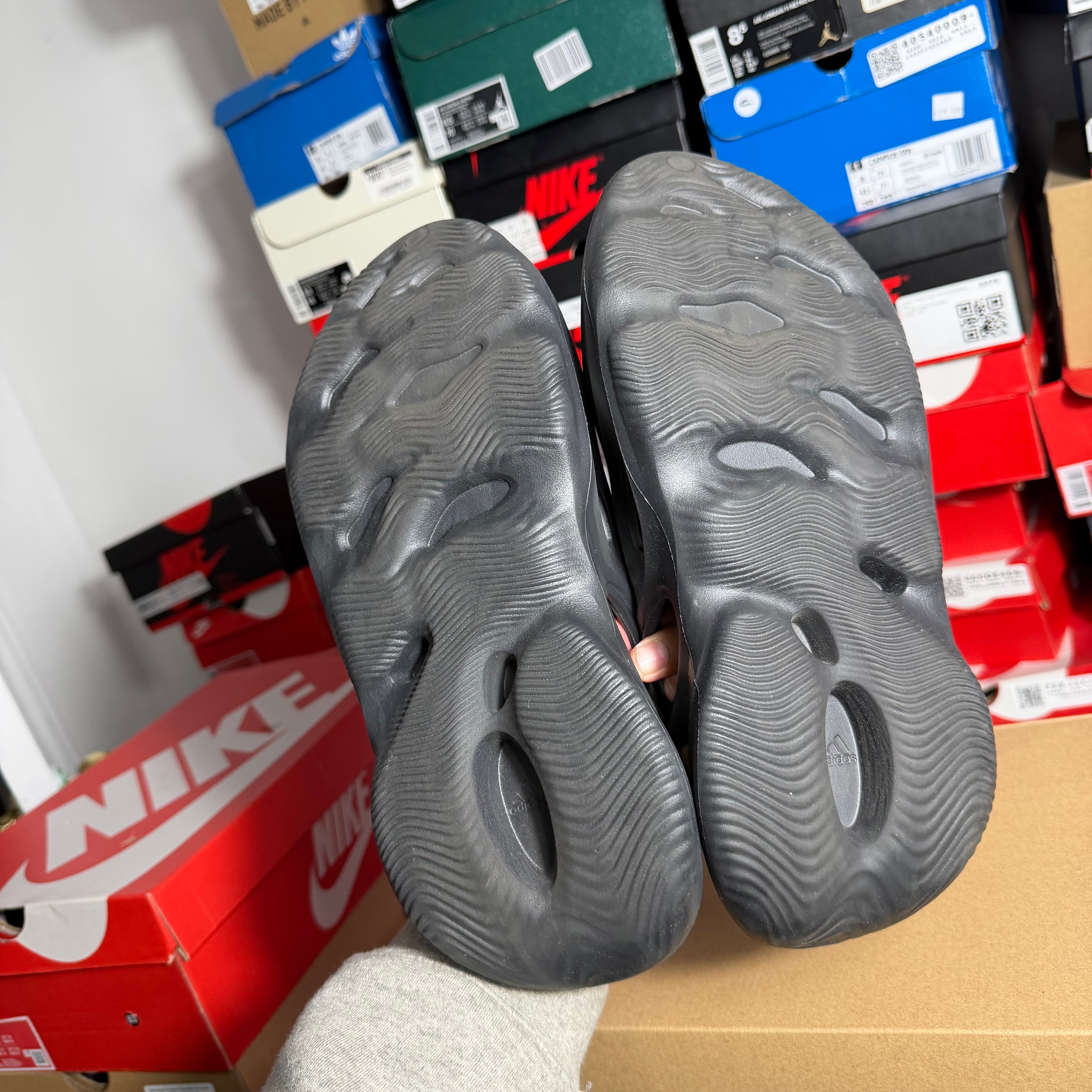 adidas Yeezy Foam RNR Onyx (Preowned)