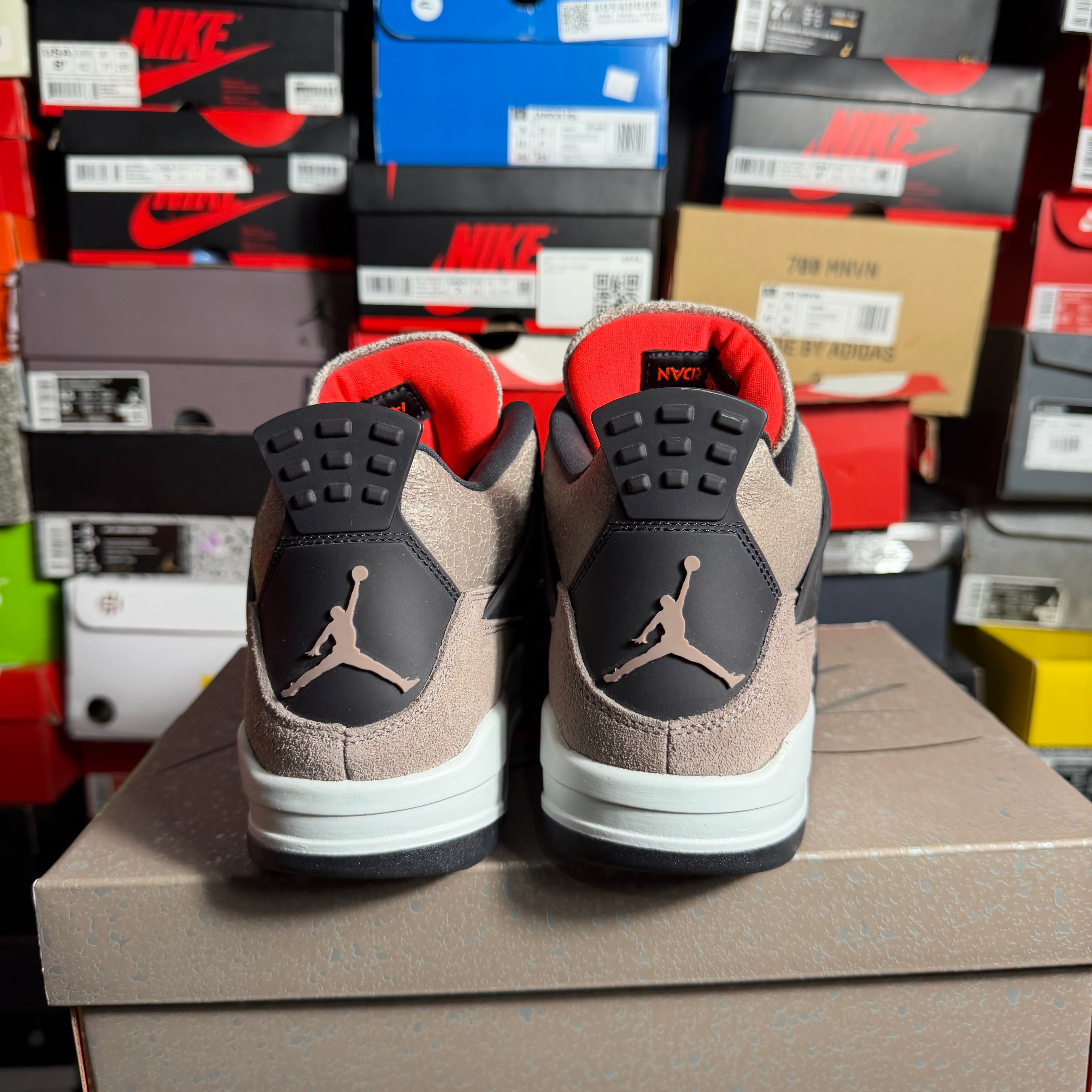 Jordan 4 Retro Taupe Haze (Preowned)