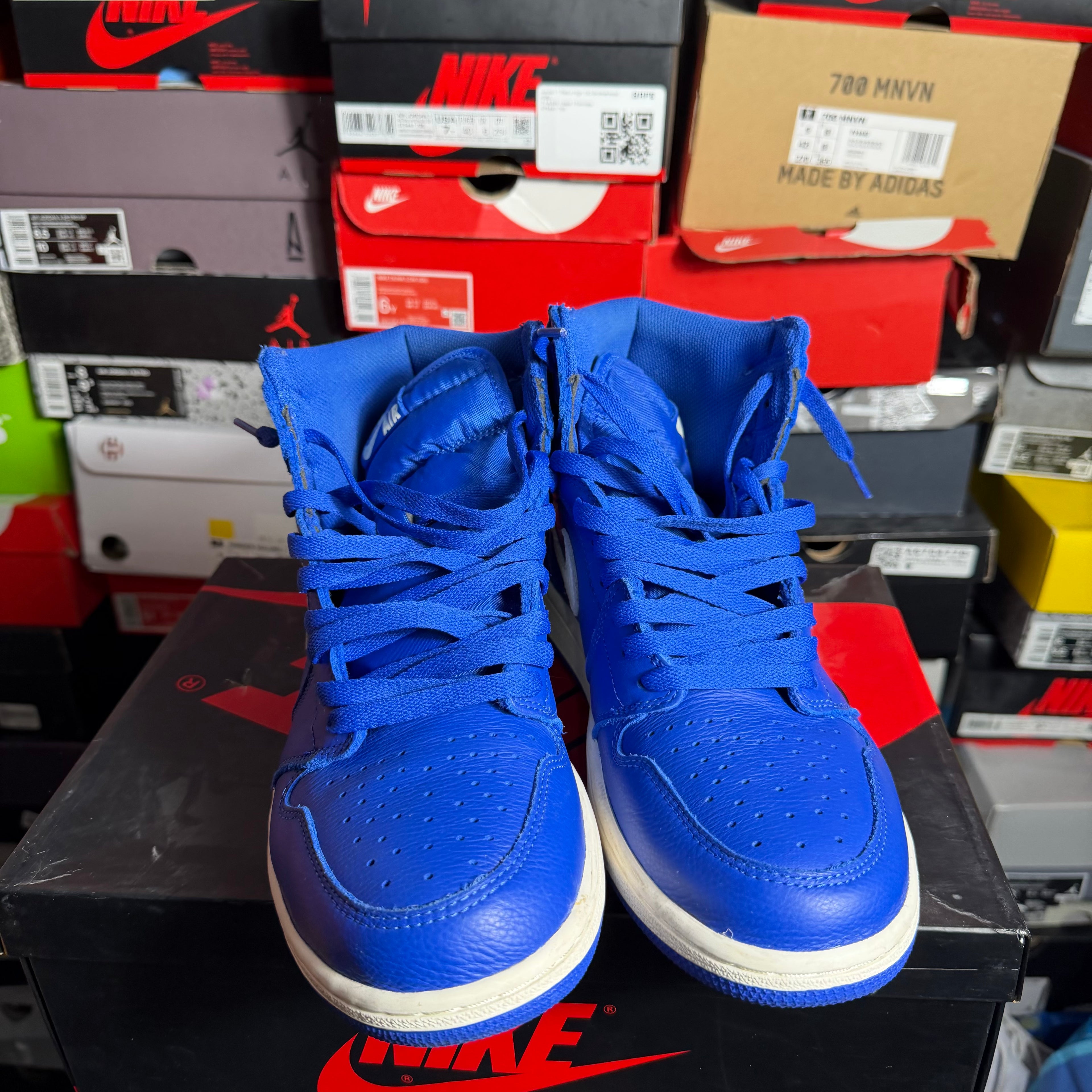 Jordan 1 Retro High Hyper Royal (Preowned)