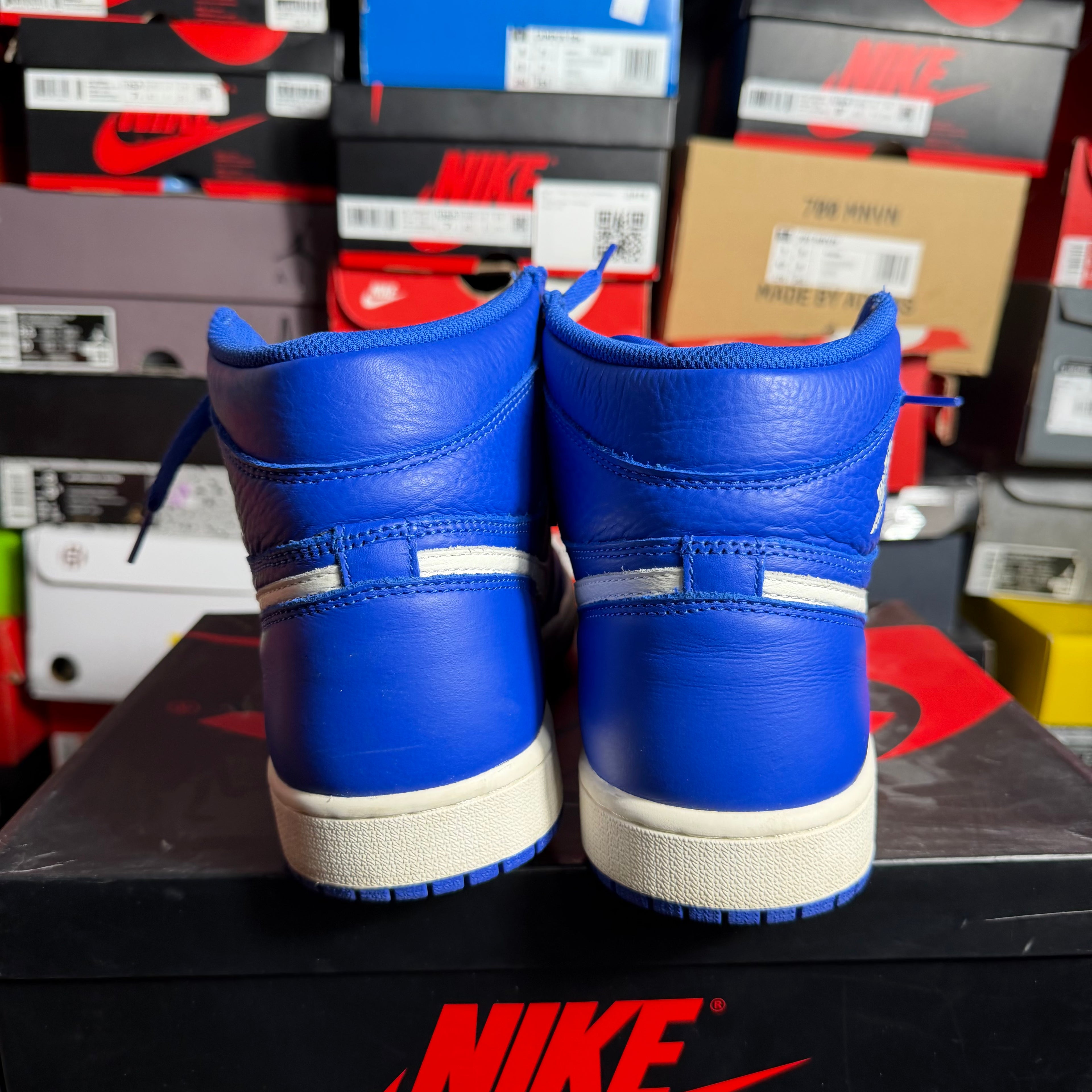 Jordan 1 Retro High Hyper Royal (Preowned)