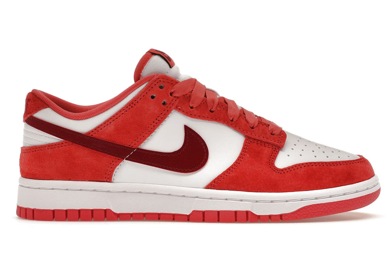 Nike Dunk Low 'Valentine's Day 2024'